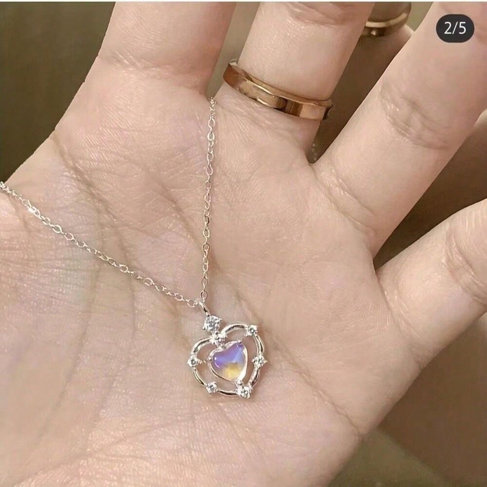 Silver Heart Crystal Pendant Necklace Clear Rhinestone Gemstone Charm Adjustable